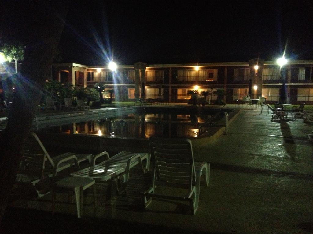 Monroe'S On The Lake Hotel & Banquet Hall Sanford Kültér fotó